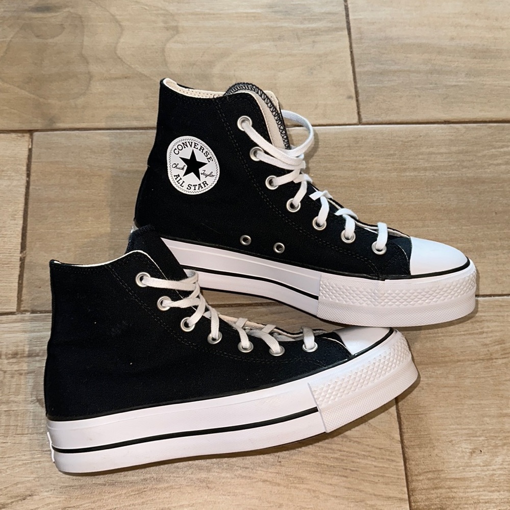 Womens Converse Chuck Tylor All Start High Top Platform Size 8.5 NEW 🖤🤍